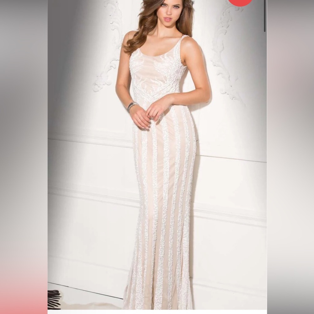 Women’s Formal Dress BG Haute 48722SC Sequined Size 10 Gown Ivory/Nude NEW - Picture 7 of 16
